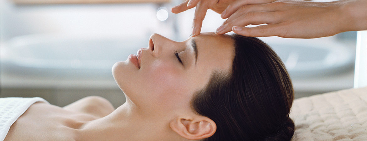 Stay for 7 nights and receive a free Elemis massage